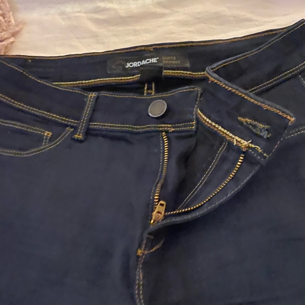 Size 6 Skinny Jeans